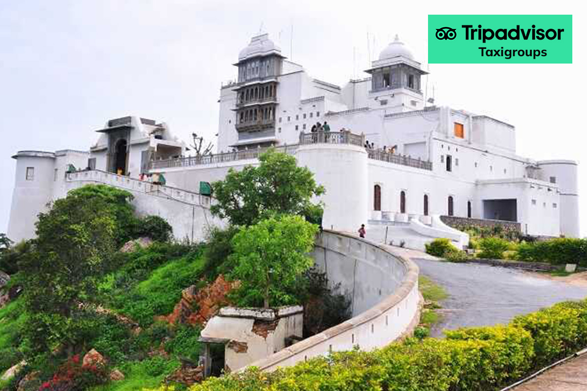 Sajjangarh Palace | Udaipur | Taxigroups